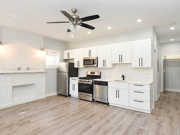 5th image of 1055 W Glenlake Ave #3