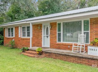 18433 E Illinois St, Robertsdale, AL 36567