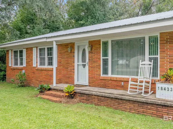 18433 E Illinois St, Robertsdale, AL 36567