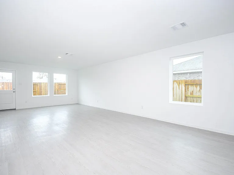 923 Capracotta Dr — Photo 14