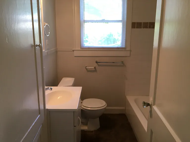 812 East 30th Street — Photo 12