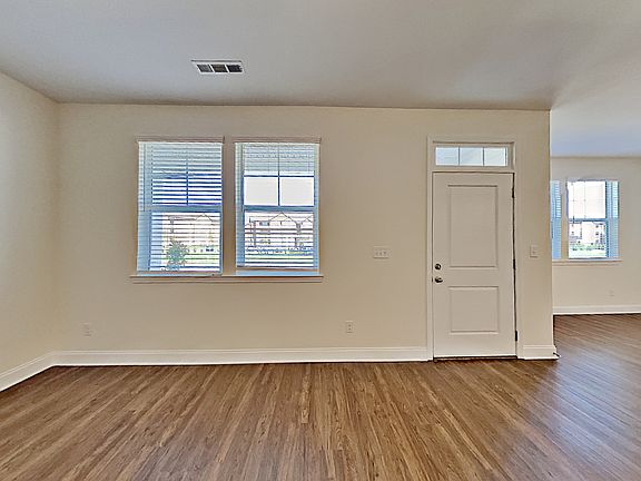 4th image of 5113 Jack Byrnes Dr