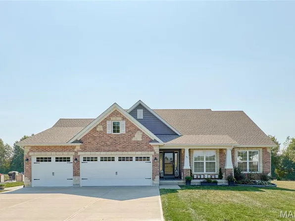 40 Sycamore Grove Dr, Troy, MO 63379