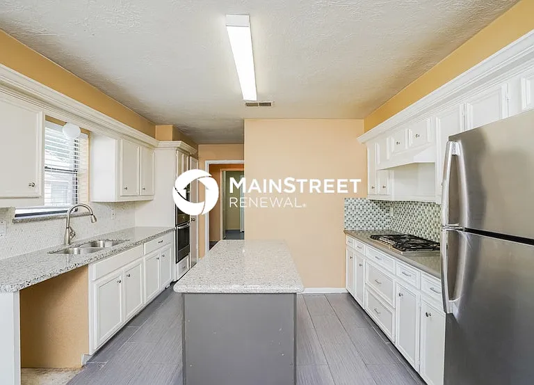 15514 Cabildo Dr — Photo 6