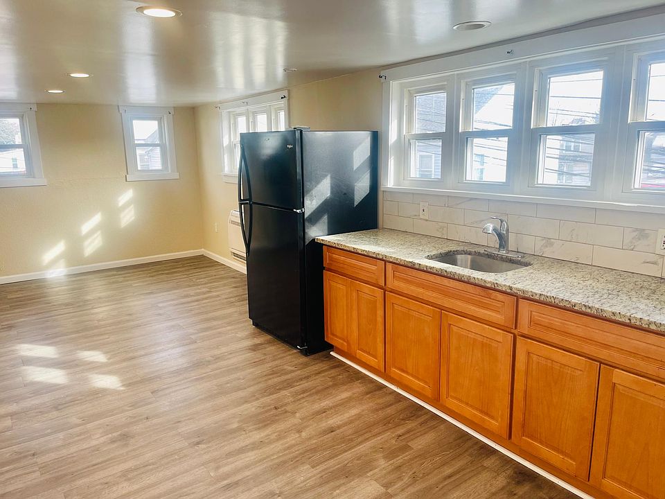 1311 Northampton St Easton PA Zillow