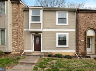 6063 Hollow Hill Ln, Springfield, VA 22152