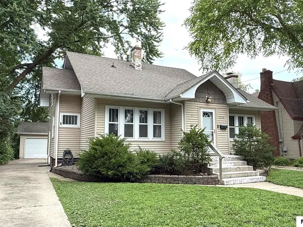 1112 W State St, Mason City, IA 50401