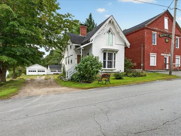 15 Commercial Street, Winterport, ME 04496