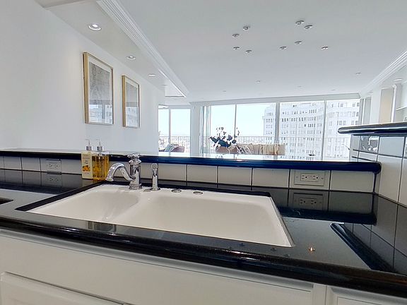 5th image of 700 E Ocean Blvd Unit 1804