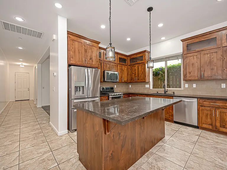 2232 Ranch View Dr — Photo 6