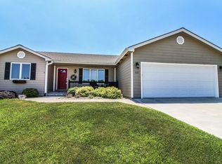 1037 Highland Ridge Dr, Manhattan, KS 66503