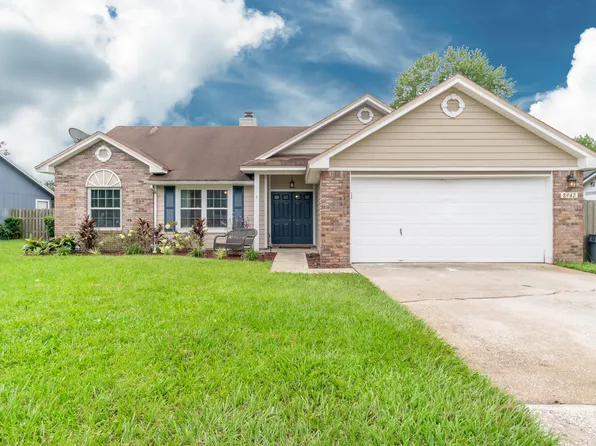 8942 Cherry Hill Dr, Jacksonville, FL 32221