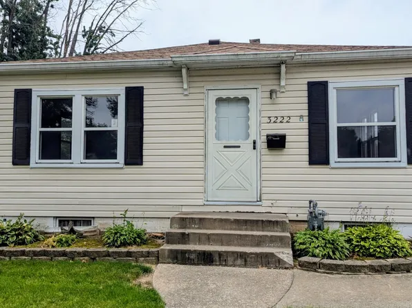 3222 26th St, Rock Island, IL 61201
