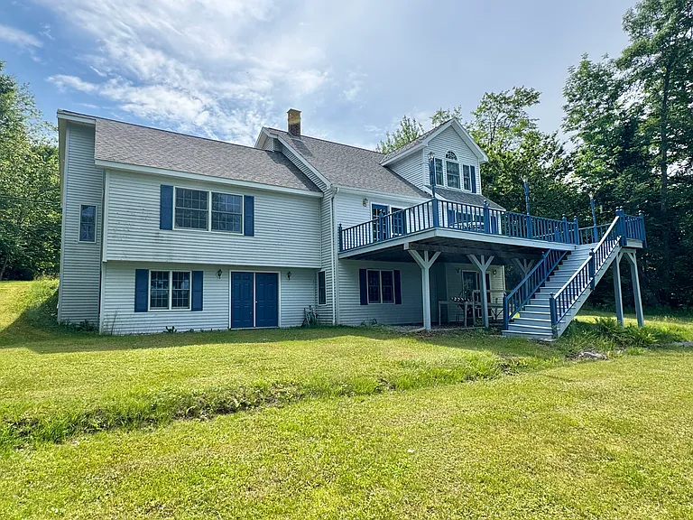 152 Pond Shore Way — Photo 1