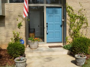 1320 Willoughby Rd, Vestavia Hills, AL 35216