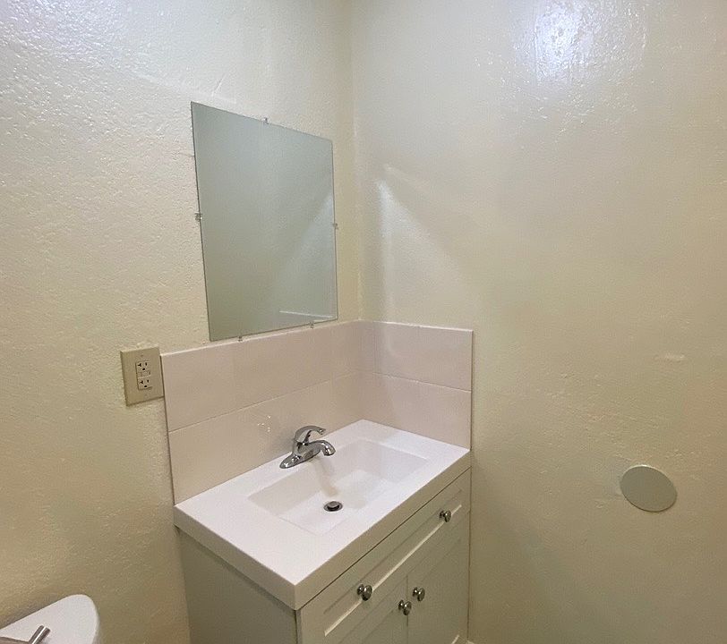Unit Photo