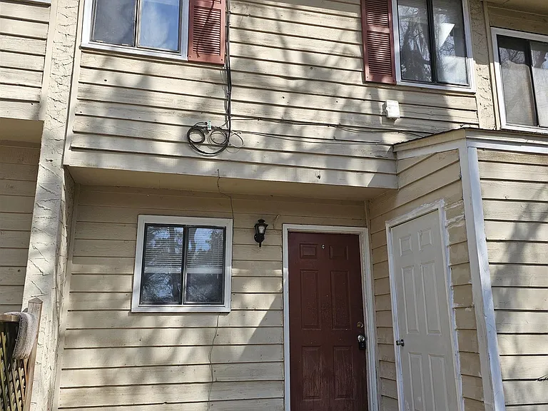 3714 Rockbrook Dr #C — Photo 2