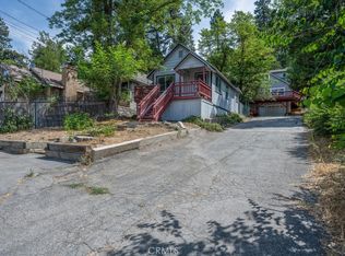 147 S State Highway 138, Crestline, CA 92325