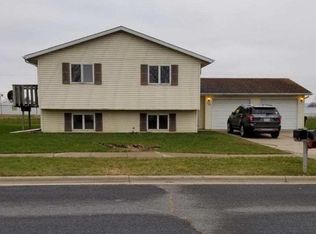 430 Lynn Dr, West Salem, WI 54669