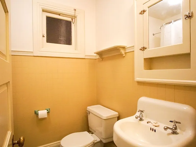 1230 NW 21st Ave #101 — Photo 17