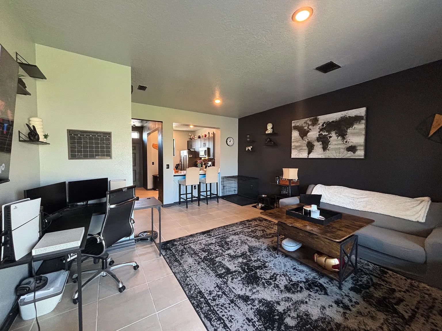 2 bed, 1128 sqft, $2,000 — Photo 4
