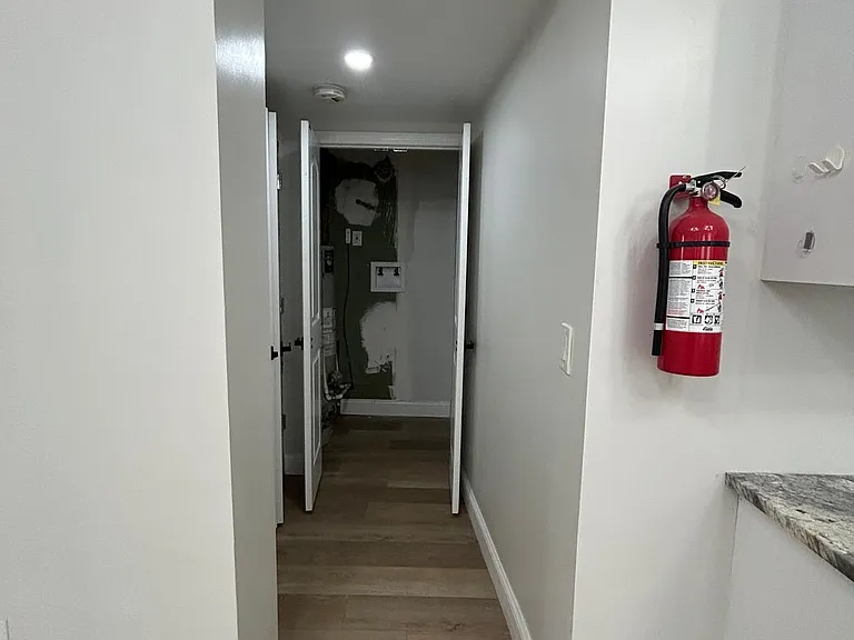 213 Sumner Ave #1 — Photo 8