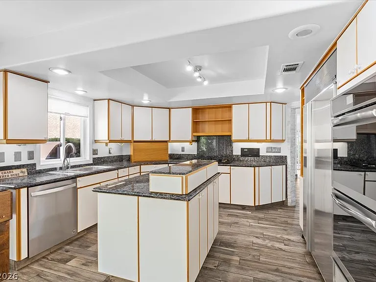 7737 Spanish Lake Dr — Photo 10