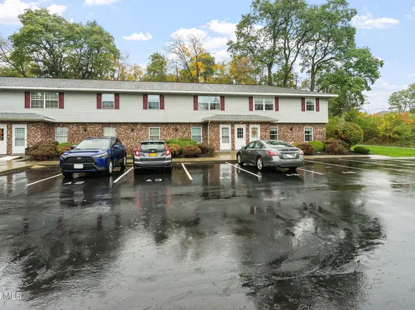 25A Pine Ln 6A, Albany, NY 12203