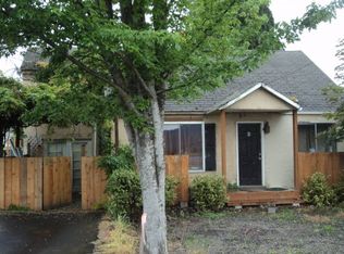 2930 County Farm Rd, Eugene, OR 97408