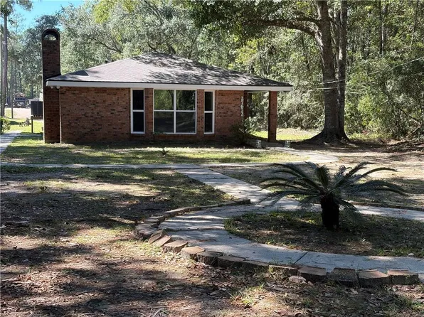 27672 Saint Louis St, Lacombe, LA 70445