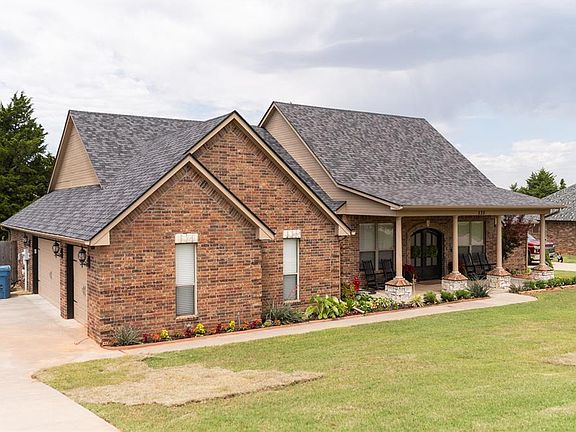 3rd image of 535 Eagle Lake Ln