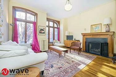 Rented by Wave Real Estate Group