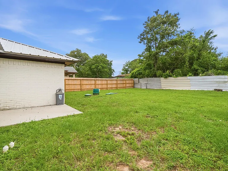 14850 Coaltown Rd — Photo 36