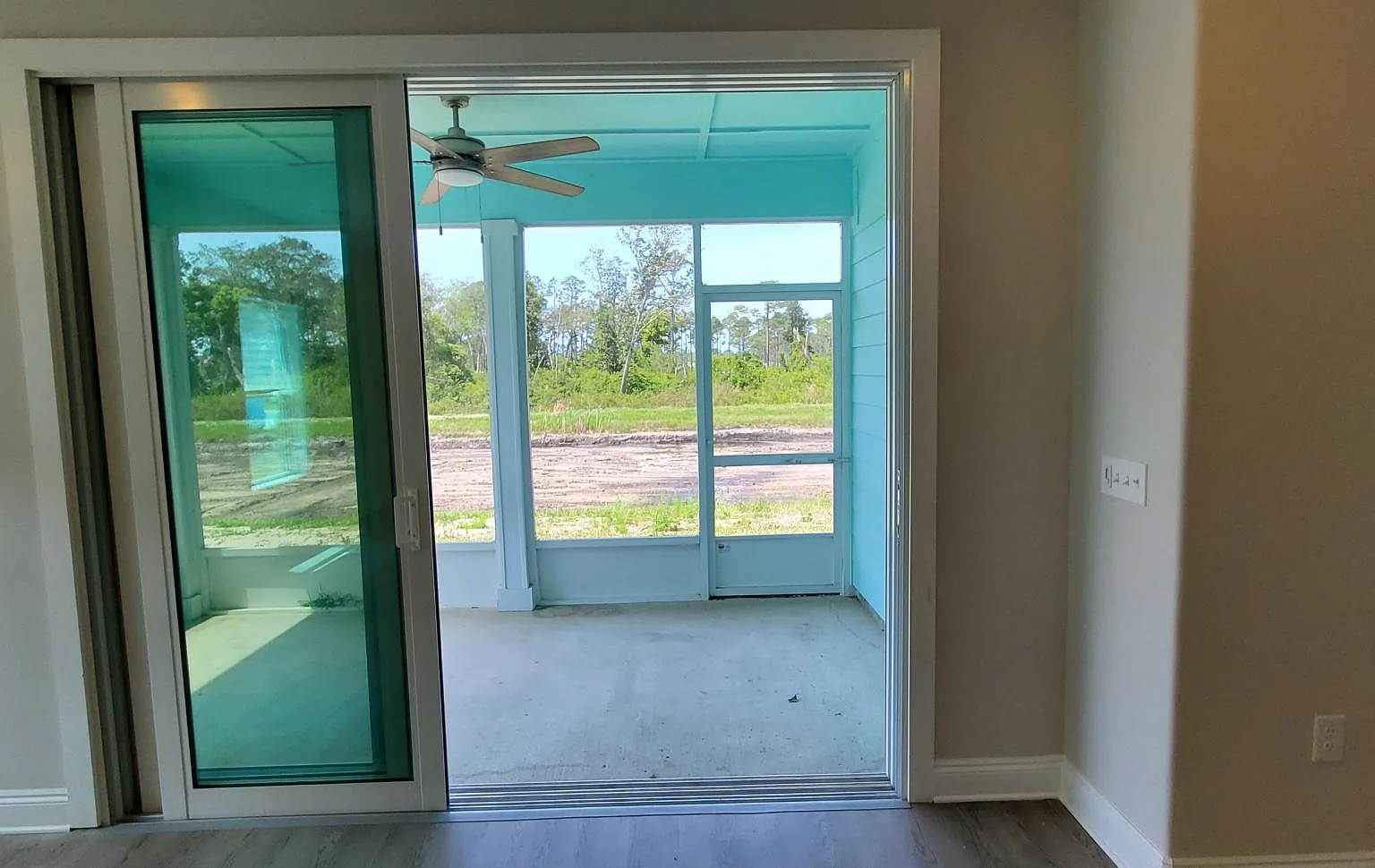 2 bed, 2.5 bath, 1556 sqft, $2,300 — Photo 4