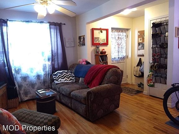 2nd image of 1600 N Humboldt St #1/2