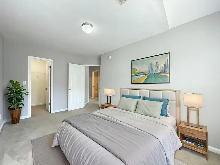 2452 Bay Harbor Dr — Photo 21