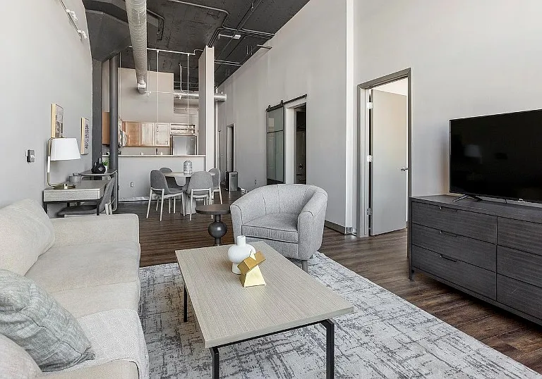 TipTop Apartments — Photo 48