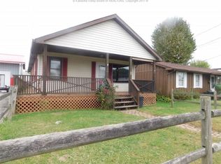 108 Carson St, Saint Albans, WV 25177