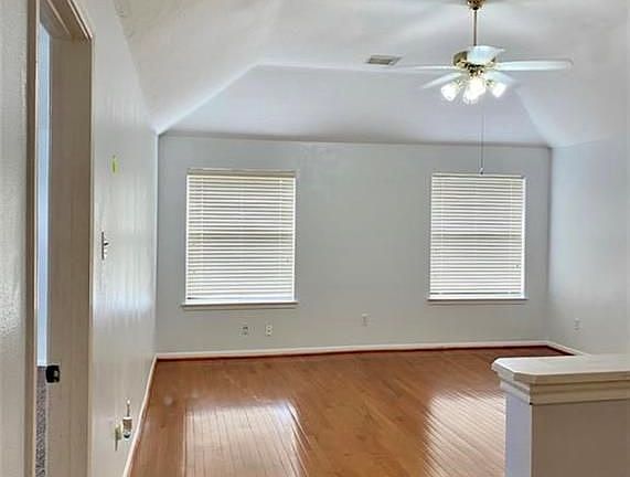 4th image of 10414 N Laureldale Dr