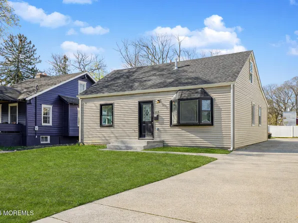 144 Monmouth Road, Oakhurst, NJ 07755