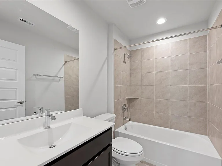 3335 Silverton Dr — Photo 25