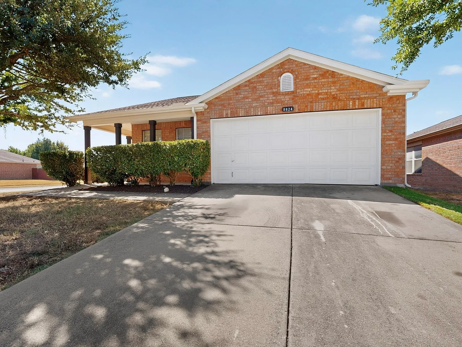 3 bed, 1378 sqft, $2,200 — Photo 3