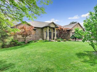 919 Silver Bluff Cir, Branson West, MO 65737