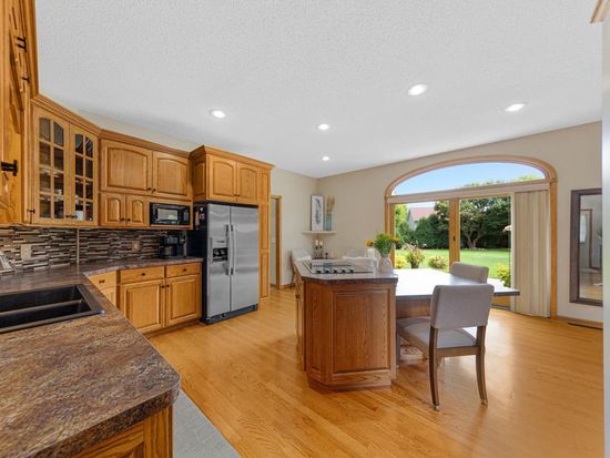 1410 Fairway Dr, Faribault, MN 55021