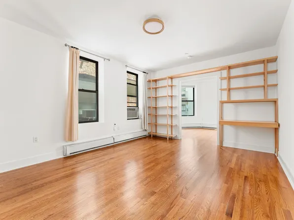 305 West 150th Street 511 image 2 of 15
