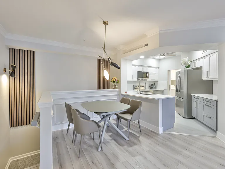 3202 Bay Club Cir #3202 — Photo 6