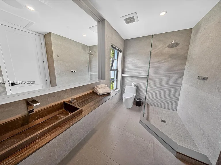 4312 NE 22nd Ave — Photo 24