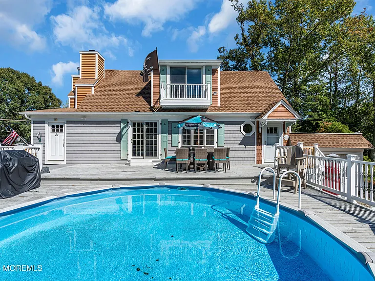 344 E Point Pleasant Ave — Photo 5