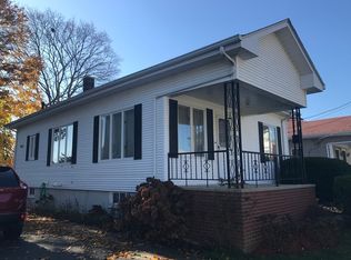 83 Winthrop St, Fall River, MA 02721