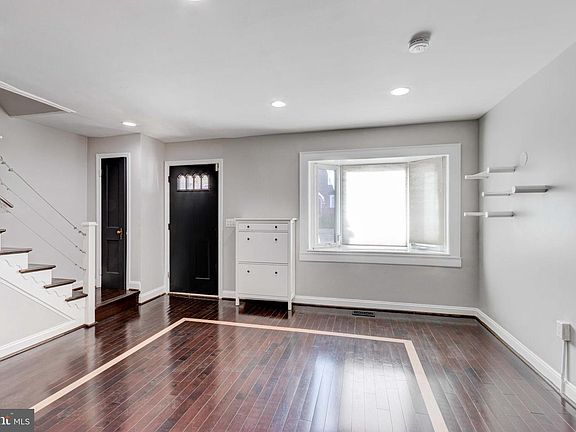 5th image of 127 Cherrydell Rd